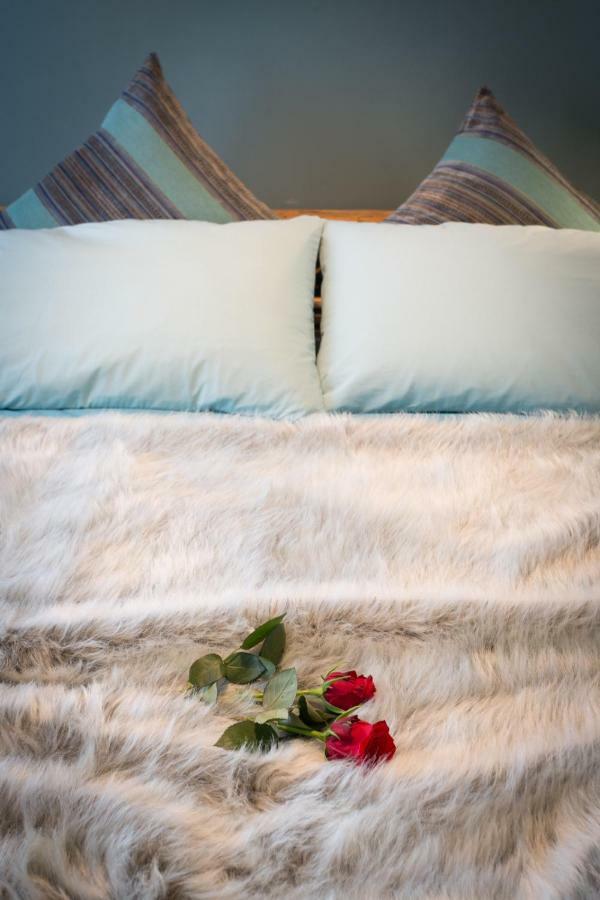 Kia Ora Suite Apartment San Zenone Екстер'єр фото